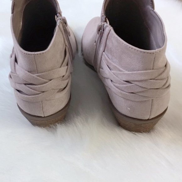 Taupe Pointed Toe Ankle Booties Braided Back - Picture 8 of 8